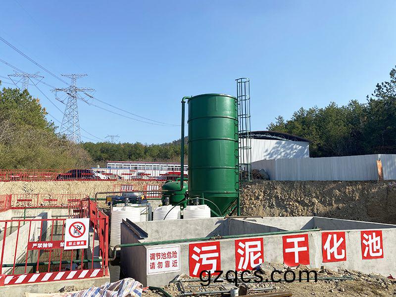 砥礪(li)前行萬川戰士